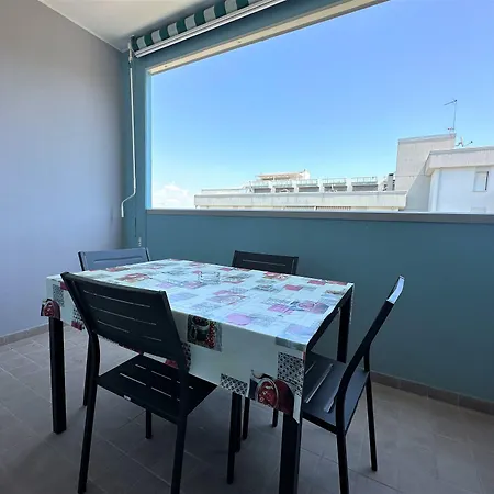 Isola Clara * ביביונה